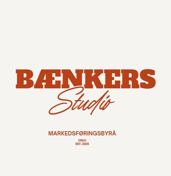 Vi har også utviklet ulike logoer i Canva, vår flinke @martheenaess kom med ett av våre favorittforslag. Mangler kun ett lite kjennetegn🅱️